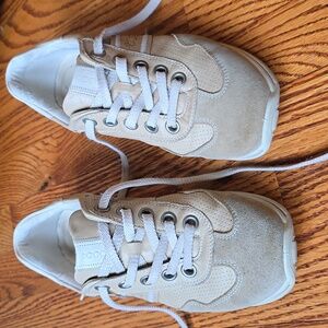 Ecco Women's Beige Slim Profile Leather & Suede Lace-Up Sneakers | 38 (7.5)